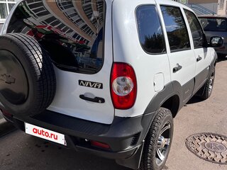 2015 Chevrolet Niva I Рестайлинг, белый, 570000 рублей, вид 2
