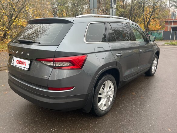 2020 Skoda Kodiaq I, серый, 2850000 рублей - вид 3