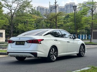2022 Nissan Altima VI (L34), белый, 1725000 рублей, вид 4