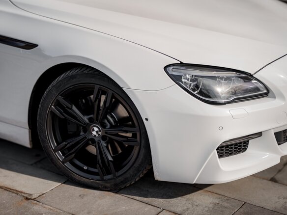 2015 BMW 6 серии 640i xDrive III (F06/F13/F12) Рестайлинг, белый - вид 17