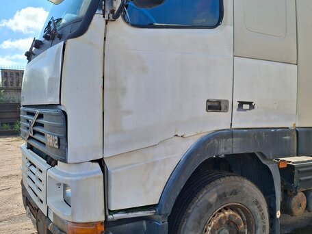 2000 Volvo FH, белый, 600000 рублей, вид 5