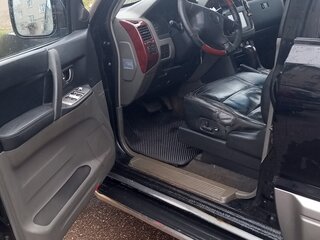2003 Mitsubishi Pajero III, чёрный, 850000 рублей, вид 5