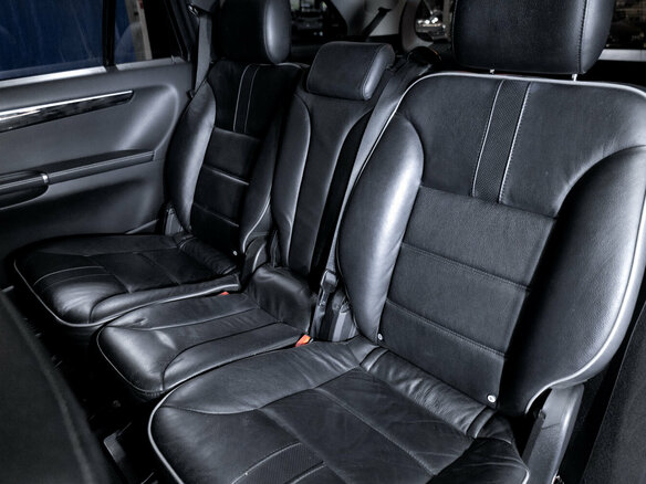 2011 Mercedes-Benz R-Класс 350 Long I Рестайлинг 2, белый, 1390000 рублей - вид 27