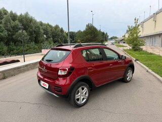 2017 Renault Sandero Stepway II, красный, 830000 рублей, вид 5