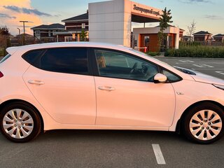 2015 Kia Ceed II, белый, 990000 рублей, вид 4