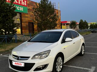2013 Opel Astra J Рестайлинг, белый, 745000 рублей, вид 1