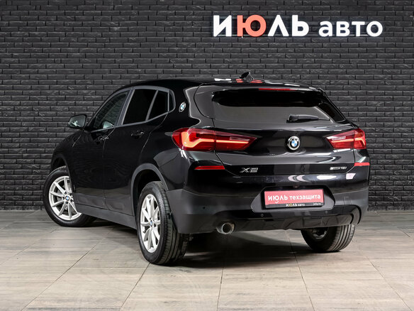 2020 BMW X2 sDrive18i I (F39), чёрный - вид 7