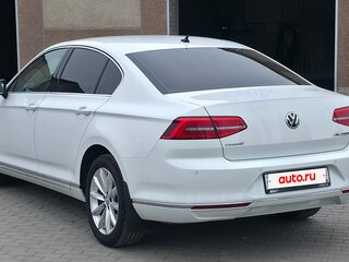 2017 Volkswagen Passat B8, белый, 2250000 рублей, вид 4