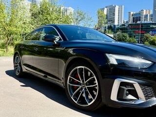 2022 Audi A5 Sportback 40 TFSI II (F5) Рестайлинг, чёрный, 4800000 рублей, вид 3