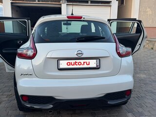 2017 Nissan Juke I Рестайлинг, белый, 1680000 рублей, вид 5