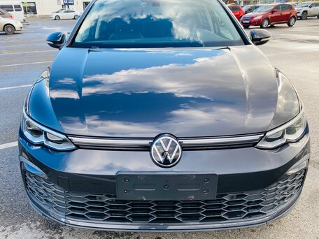 2022 Volkswagen Golf VIII, серый, 1980000 рублей, вид 5