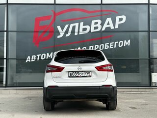2019 Nissan Qashqai II Рестайлинг, белый, 1199000 рублей, вид 5