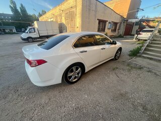 2012 Honda Accord VIII Рестайлинг, белый, 2200000 рублей, вид 4