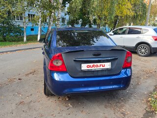 2008 Ford Focus II Рестайлинг, синий, 400000 рублей, вид 3