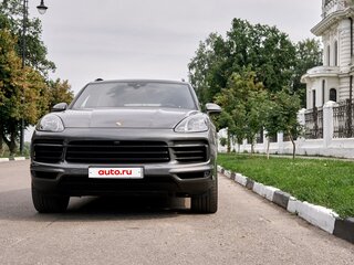 2019 Porsche Cayenne III, серый, 4290000 рублей, вид 2