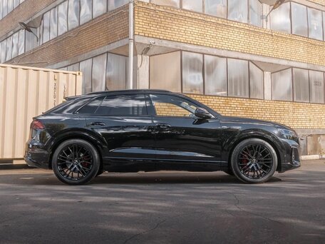 2025 Audi Q8 45 TDI I (4M) Рестайлинг, чёрный, 12890000 рублей, вид 4