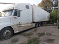 2000 Freightliner Century Class, белый, 1500000 рублей