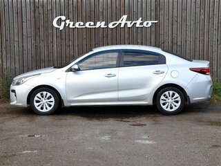 2018 Kia Rio IV, серебристый, 1060000 рублей, вид 2