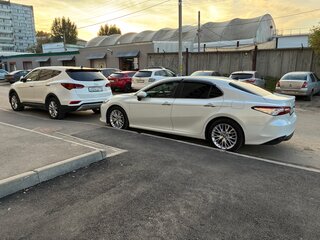 2020 Toyota Camry VIII (XV70), белый, 1999999 рублей, вид 4