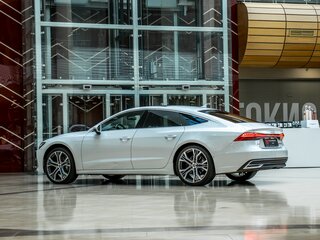 2018 Audi A7 45 TFSI II (4K), белый, 3590000 рублей, вид 3