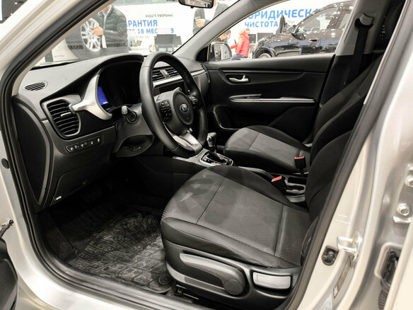 2021 Kia Rio IV Рестайлинг, серый, 1399000 рублей - вид 15
