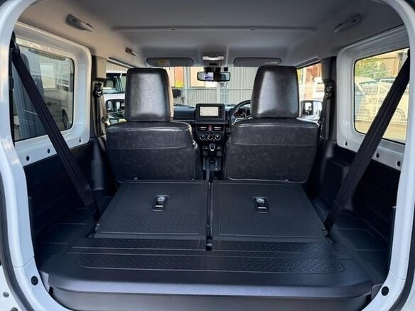 2022 Suzuki Jimny Sierra IV, белый, 1880000 рублей - вид 26
