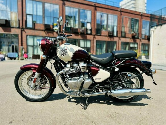 2026 Royal Enfield Classic 650, красный, 703000 рублей - вид 19