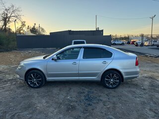 2010 Skoda Octavia DSG7 II (A5) Рестайлинг, серебристый, 650000 рублей, вид 1