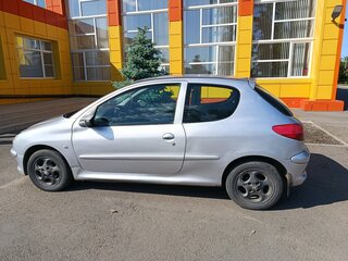 2001 Peugeot 206, серебристый, 260000 рублей, вид 4