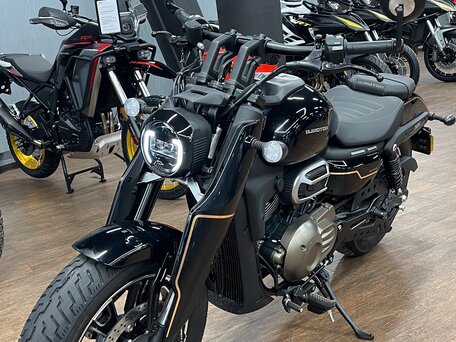 2026 QJMotor SRV 400 VS, чёрный, 465000 рублей, вид 2