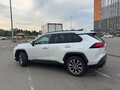 2021 Toyota RAV4 V (XA50), белый - вид 2