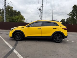2021 Kia Rio X IV Рестайлинг, жёлтый, 1200000 рублей, вид 5
