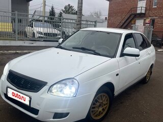 2010 Lada (ВАЗ) Priora I, белый, 240000 рублей, вид 1