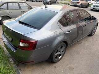 2018 Skoda Octavia III (A7) Рестайлинг, серый, 2000000 рублей, вид 3