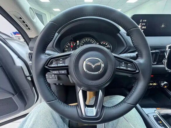 2023 Mazda CX-5 II Рестайлинг, белый, 1950035 рублей - вид 9