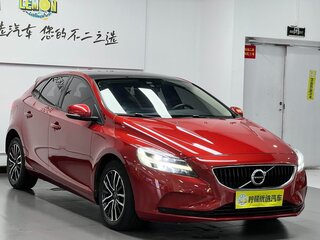 2019 Volvo V40 II Рестайлинг, красный, 1230000 рублей, вид 3