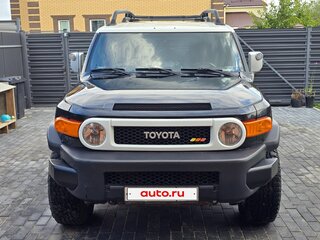 2011 Toyota FJ Cruiser, чёрный, 2500000 рублей, вид 2