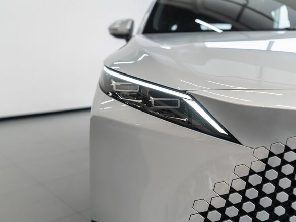 2026 Omoda C7, серебристый, 3299000 рублей - вид 3