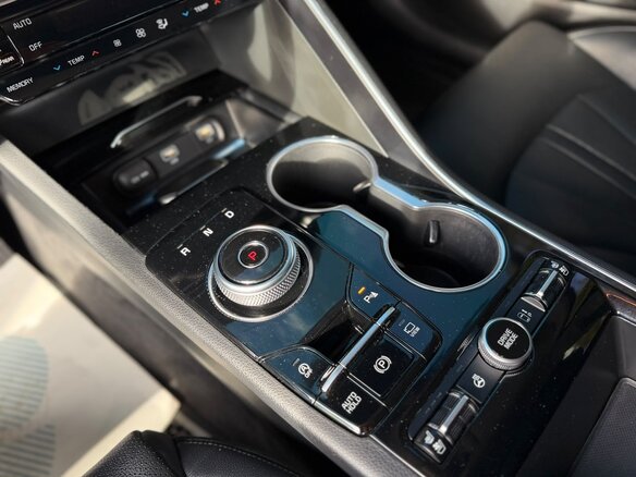 2020 Kia K5 III, серый, 2550000 рублей - вид 23