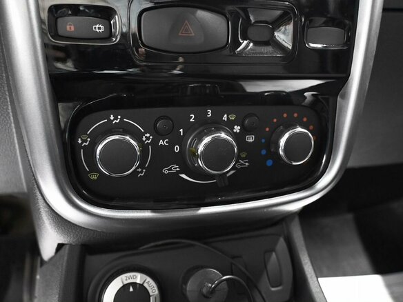 2013 Renault Duster I, бежевый, 830000 рублей - вид 13
