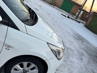 2016 Hyundai Solaris I Рестайлинг, белый, 899999 рублей, вид 4