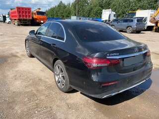 2020 Mercedes-Benz E-Класс 220 d V (W213, S213, C238), чёрный, 2440000 рублей, вид 4