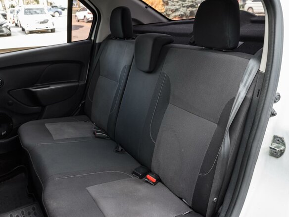 2020 Renault Logan Stepway II Рестайлинг, белый, 949000 рублей - вид 8