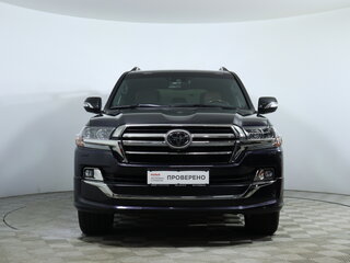 2019 Toyota Land Cruiser 200 Series Рестайлинг 2, чёрный, 8237900 рублей, вид 2