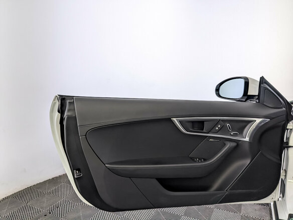 2020 Jaguar F-Type I Рестайлинг 2, белый, 5950000 рублей - вид 16