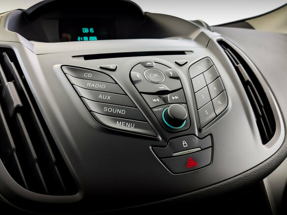 2015 Ford Kuga II, чёрный - вид 25