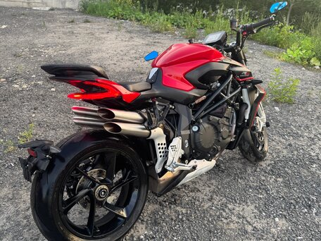 2022 MV Agusta Brutale 1000, красный, 1800000 рублей, вид 3