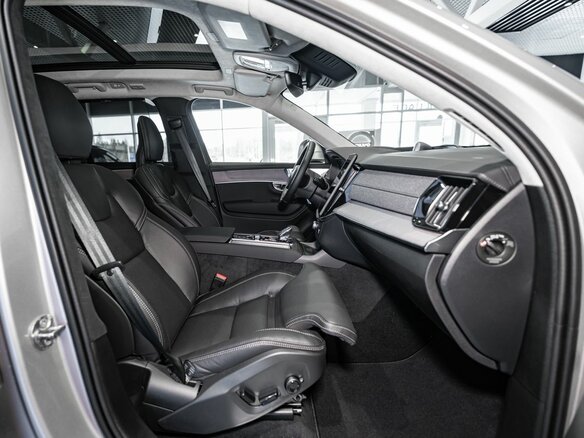 2026 Volvo XC90 B5 II Рестайлинг 2, золотистый, 13950000 рублей - вид 9