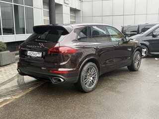 2017 Porsche Cayenne II Рестайлинг (958), коричневый, 4200000 рублей, вид 2