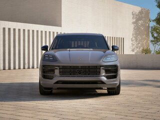 2026 Porsche Cayenne GTS III Рестайлинг, серый, 26880000 рублей, вид 4